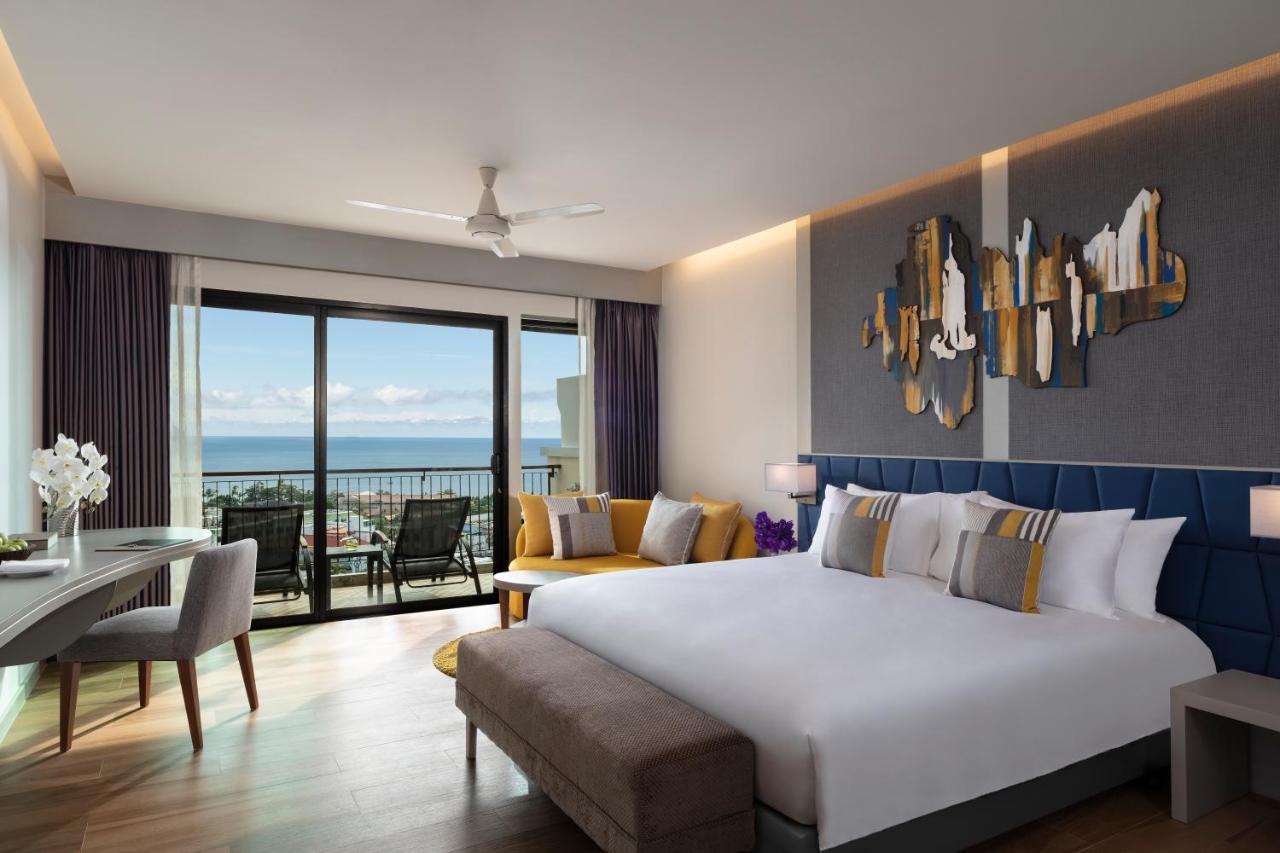 Avani Ao Nang Cliff Krabi Resort Exterior foto