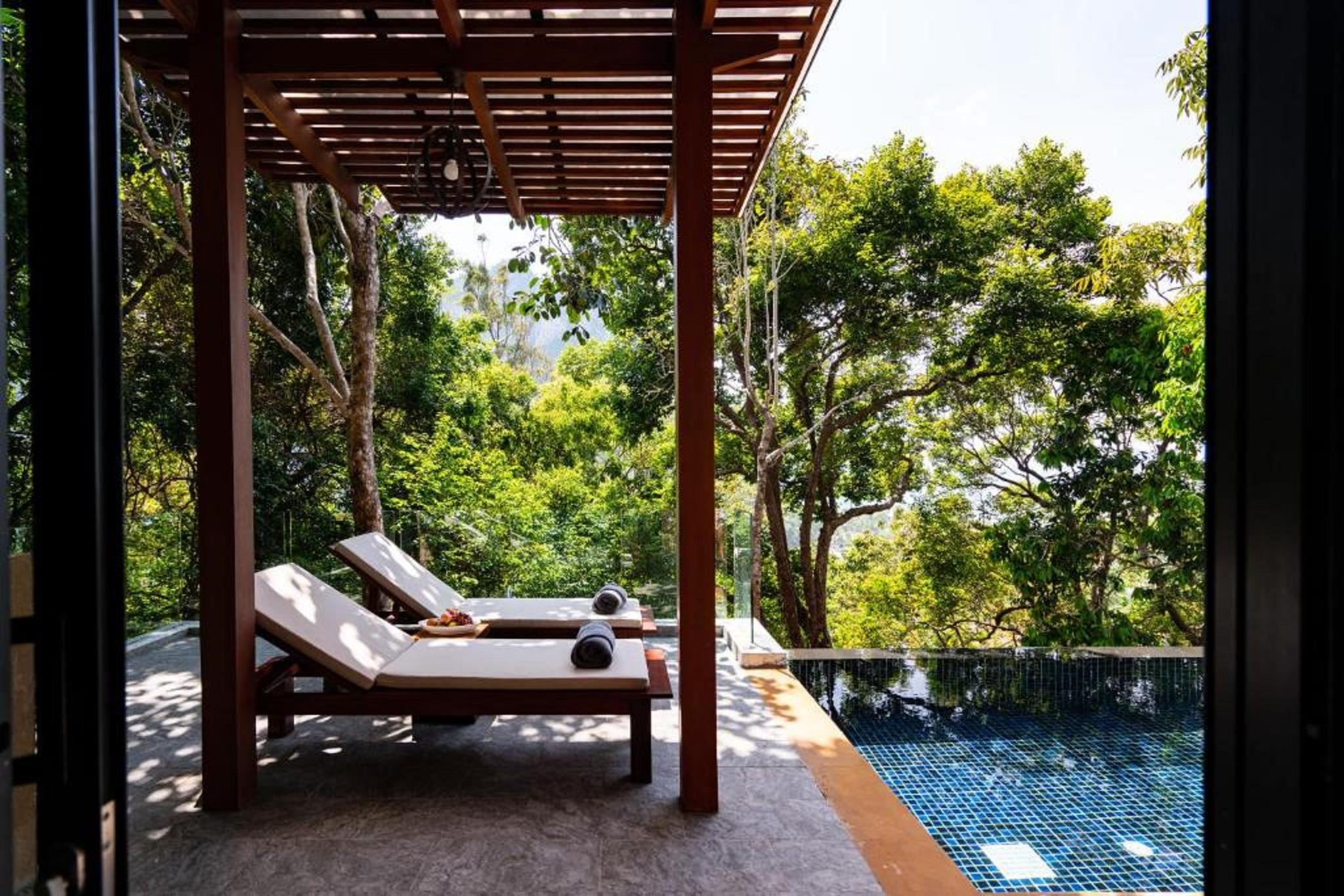 Avani Ao Nang Cliff Krabi Resort Exterior foto