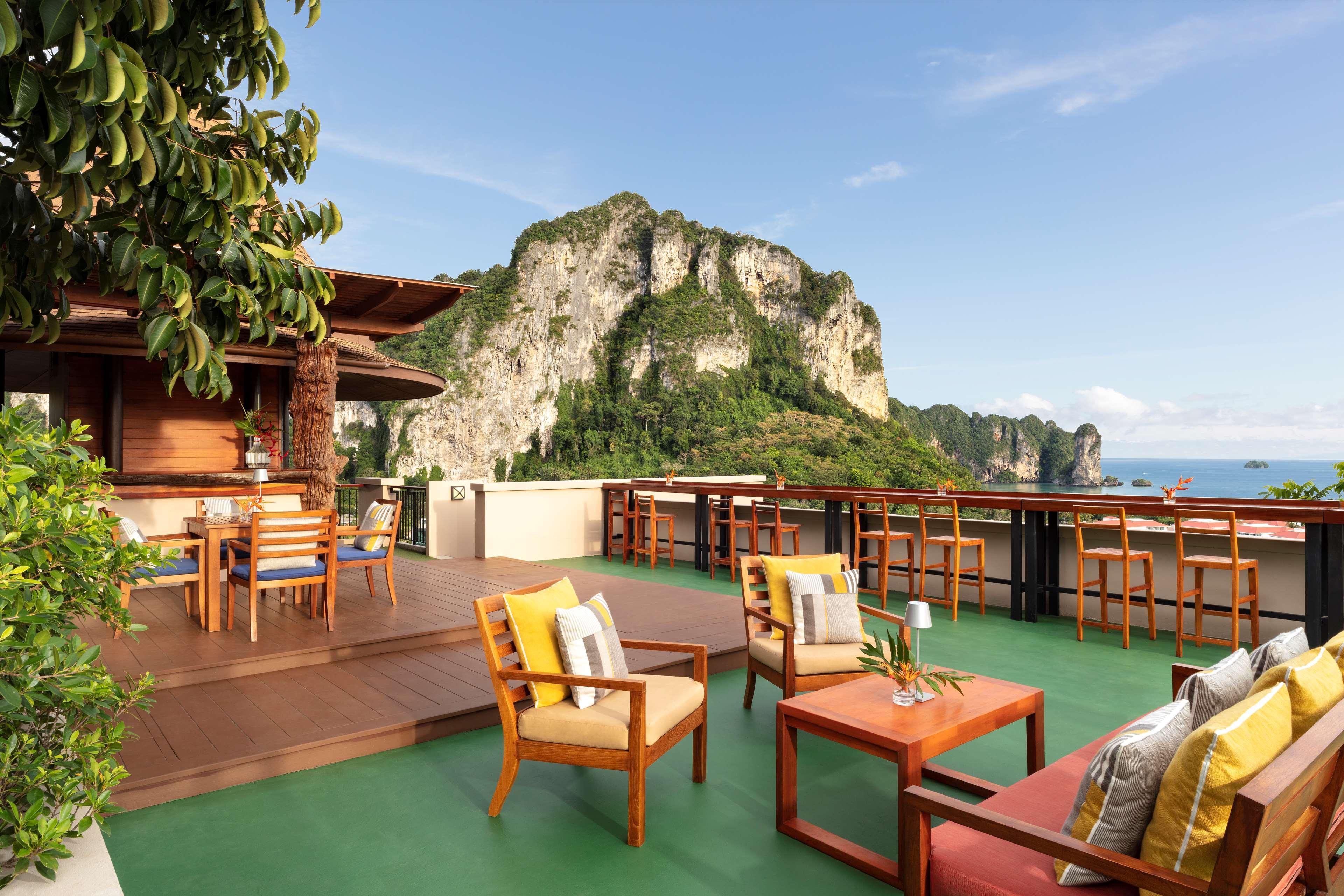 Avani Ao Nang Cliff Krabi Resort Exterior foto
