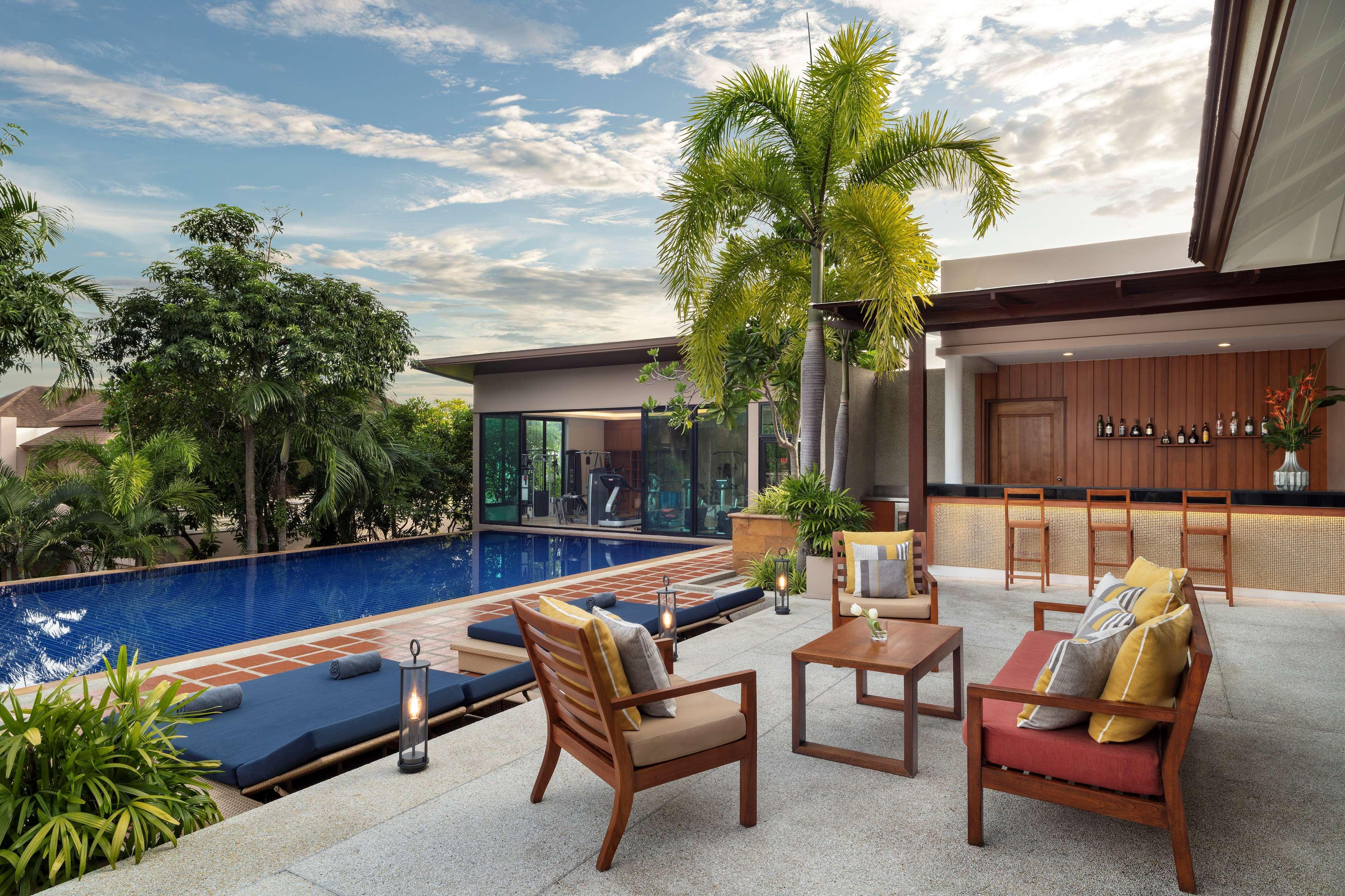 Avani Ao Nang Cliff Krabi Resort Exterior foto